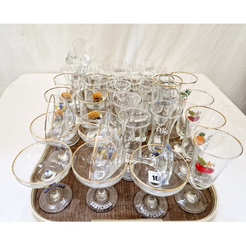 100 - Various named glasses incl. 7 Babycham