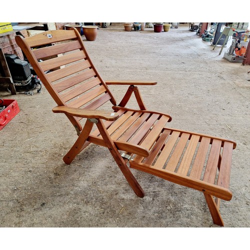 487 - Modern teak steamer chair