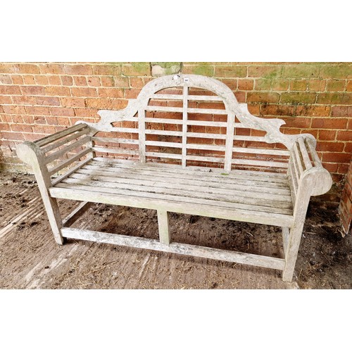 562 - Lutyens style wooden garden bench