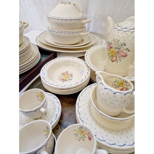 56 - Qty of Susie Cooper 'Printemps' including coffee service, 3 lidded tureens, meat dishes, dinnerware,... 