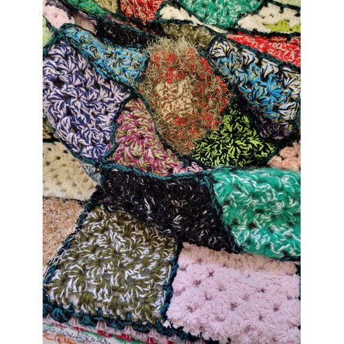 140 - Large crochet bedspread approx. 210cm x 210cm