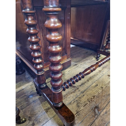 390 - Victorian walnut rectangular occasional table on bobbin turned supports and parquetry