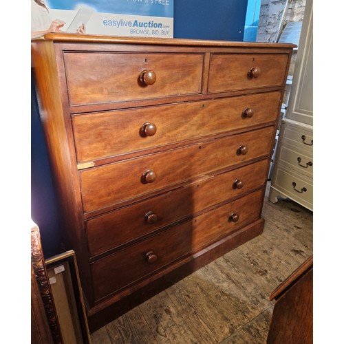 422 - Victorian mahogany straight front chest of 2 over 4 graduating drawers with bun handles