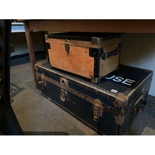 395 - Vintage cabin trunk and wooden trunk