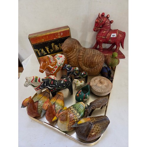 118 - Qty of various vintage wooden painted animal figures incl. gilt lacquered box