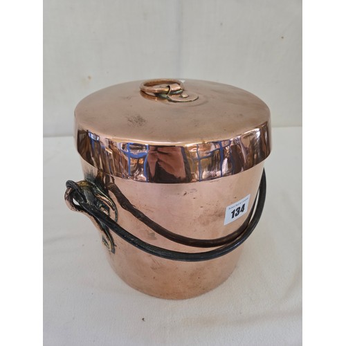 134 - Victorian cylindrical copper lidded stewing pot with cast iron loop handle