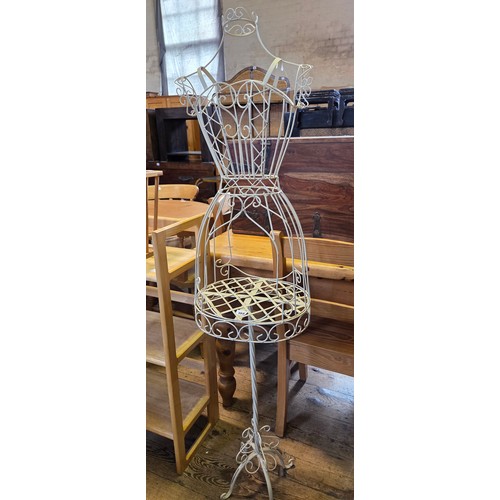 158 - Modern wire mesh mannequin stand