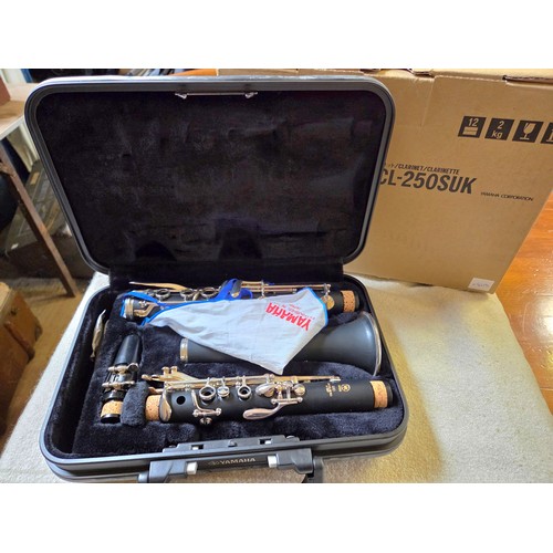 177 - Cased Yamaha YCL-250 SUK clarinet