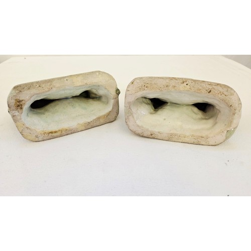 32 - Two vintage ceramic Bow horse figurines