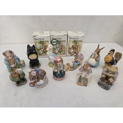 75 - Collection of 11 1970s Beswick Beatrix Potter figurines; Hunca Munca Sweeping, Mr Jackson, Cousin Ri... 