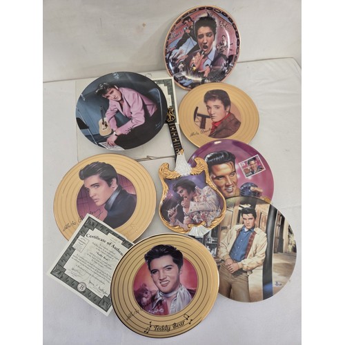 79 - Collection of Elvis commemorative plates incl. Bradford Exchange