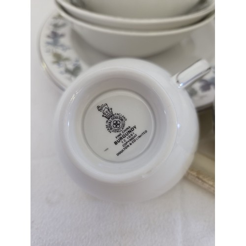 87 - Qty of Royal Doulton Burgundy teaware