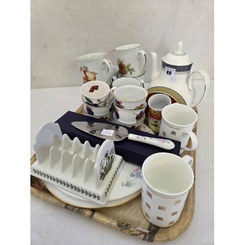 89 - Mixed ceramic kitchen and tableware incl. Royal Worcester Evesham ramekins, Portmeirion Botanic Gard... 