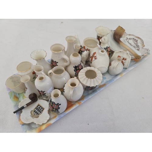 98 - Collection of crested ware etc incl. Goss