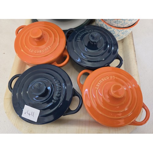 114 - Mixed table and cookware incl. 4 Le Creuset Cocottes and Denby jugs