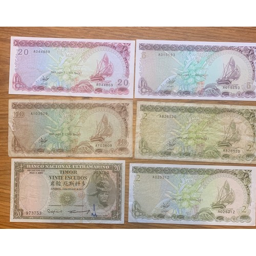 12 - World banknotes, Hong Kong, East Caribean, Haiti, Bermuda, Mauritius, Barbados, Trinidad and Tobago,... 