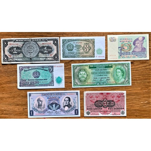 43 - World banknotes, various countries (64).