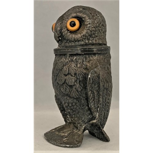 54 - White metal salt condiment, late 19th century, in the form of an owl with glass eyes and screw top r... 