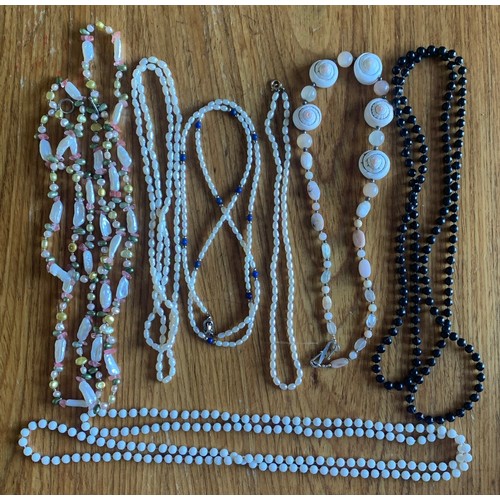 58 - A collection of good quality dress jewellery