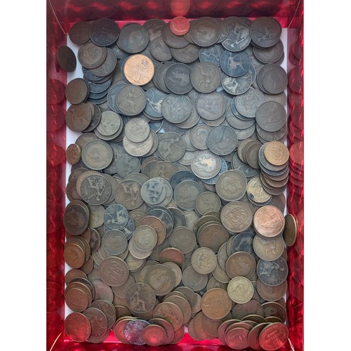 91 - A collection of coins, banknotes