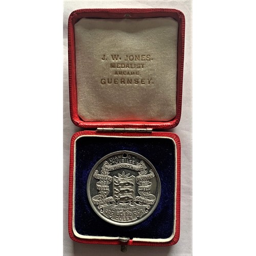 87 - Guernsey, white metal medallion issued to commemorate Queen Victoria's Diamond Jubilee, in original ... 