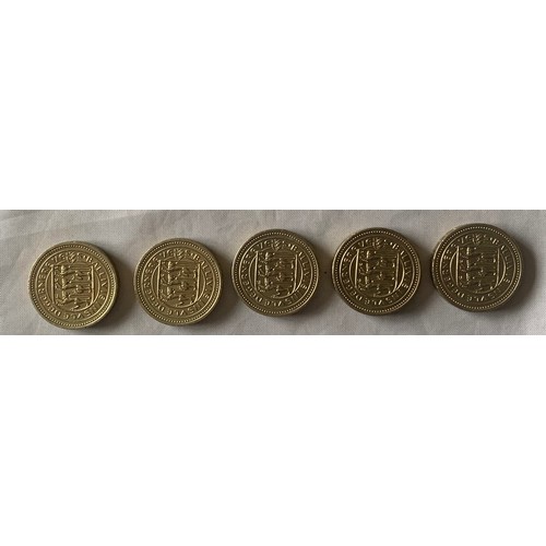 81 - Five Guernsey One Pound coins 1983, HMS Crescent (5).