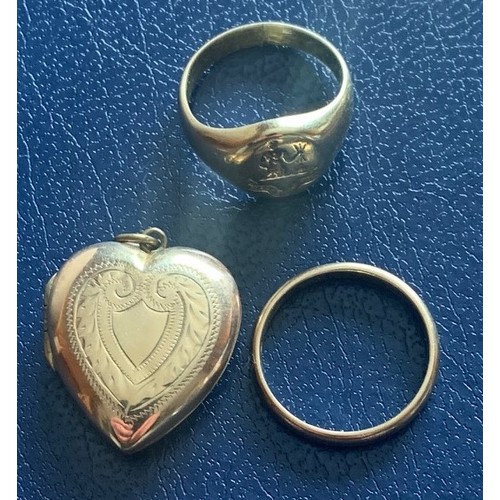 117 - Two 9 ct gold rings, one with seal, gold heart shaped locket, weight 12 grams (3).