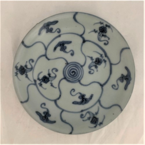 124 - Chinese 19th century saucer dish, Tek Sing cargo, 15 cm diameter.