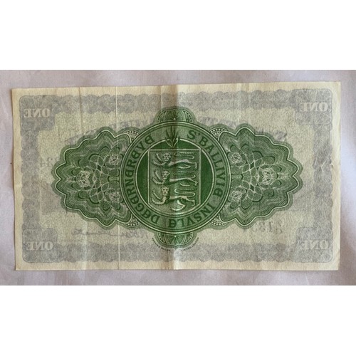 212 - States of Guernsey Banknote, One Pound 1st May 1953, Treasurer Guillemette.