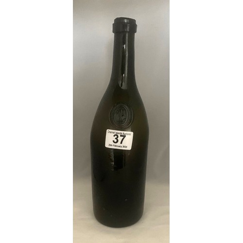 37 - Black glass wine bottle, with seal 'LP', attributed to the Le Pelley family of Guernsey, 30cm high.