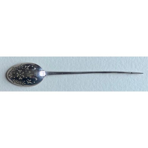 116 - 18th century silver mote spoon, with finely pierced bowl and spear point finial, 14cm long.