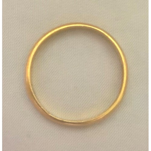 87 - 22 carat gold wedding band, weight 3.38 grams.