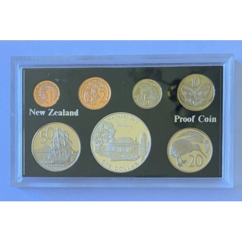118 - New Zealand Proof Set 1977, including silver Dollar.