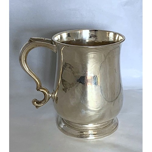 10 - George II Scottish silver tankard by John Welsh, Assay Master Hugh Gordon, Edinburgh 1752, of plain ... 