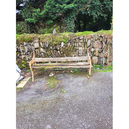 16 - Victorian Cast Iron Bench Ends (for reapir)