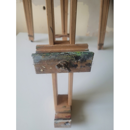 77 - Artist's Easel - pine - adjustable and extendable by Mabef Italy