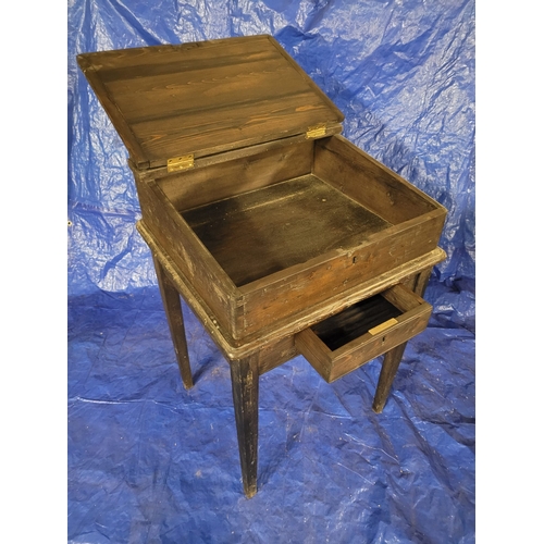 8 - ARTS AND CRAFTS OAK WRITING BUREAU WITH FOLD DOWN SLOPE AND SINGLE DRAWER
TO THE FRONT. A WELL MADE ... 