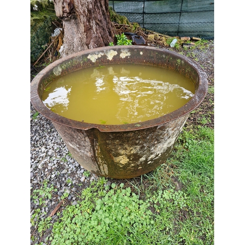 17 - Famine pot 5. Very large.  80cm H x 125cm diameter.