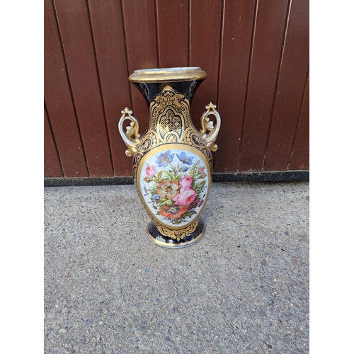 165 - Large Serves Vase ... damaged