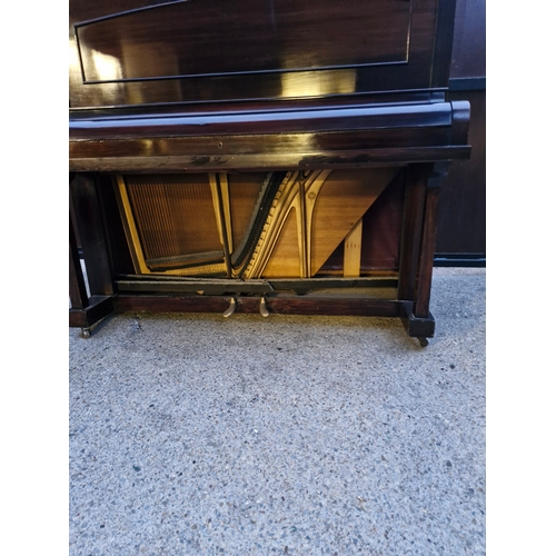 232 - Midcentury Woodrow piano 1960s
In very good condition needs tuning
Thornton Pianos