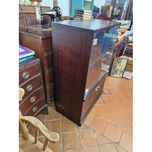 227 - A midcentury display cabinet