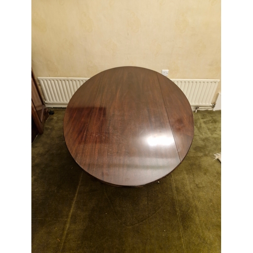 352 - Regency style dining table by C O'Connell Lavitt's Quay Cork