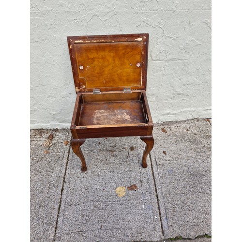 47 - A neat mid century  /  vintage piano stool