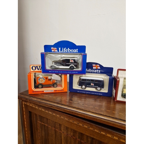 108 - A collection of vintage collectable toy cars