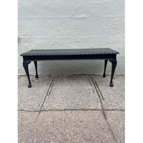 115 - Late 1800s coffee table mahogany on pine