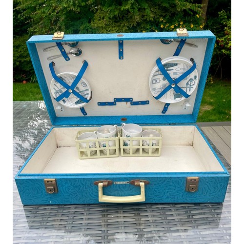 373 - A Brexton 1960 picnic set