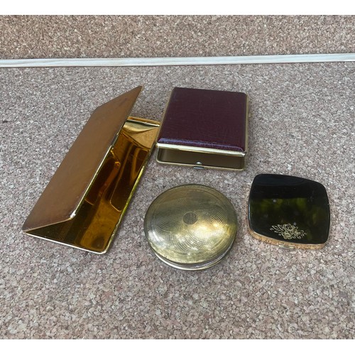 61 - Art Deco style compact cases and cigarette boxes