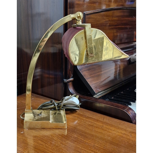 320 - 1920s brass banker's lamp