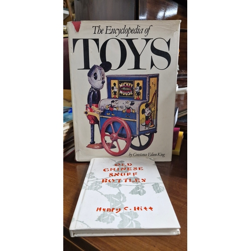 391 - The Encyclopedia of Toys and Old Chinese Snuff Bottles Henry C Hitt. 1977 1st edition.