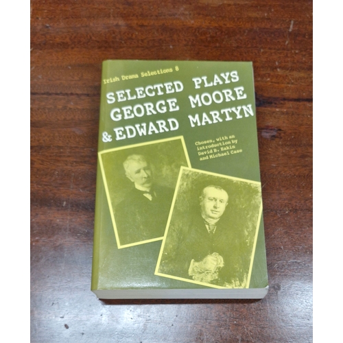 399 - The Selected Plays of George Moore and Edward Martyn.
Catholic University Press of America.
1995